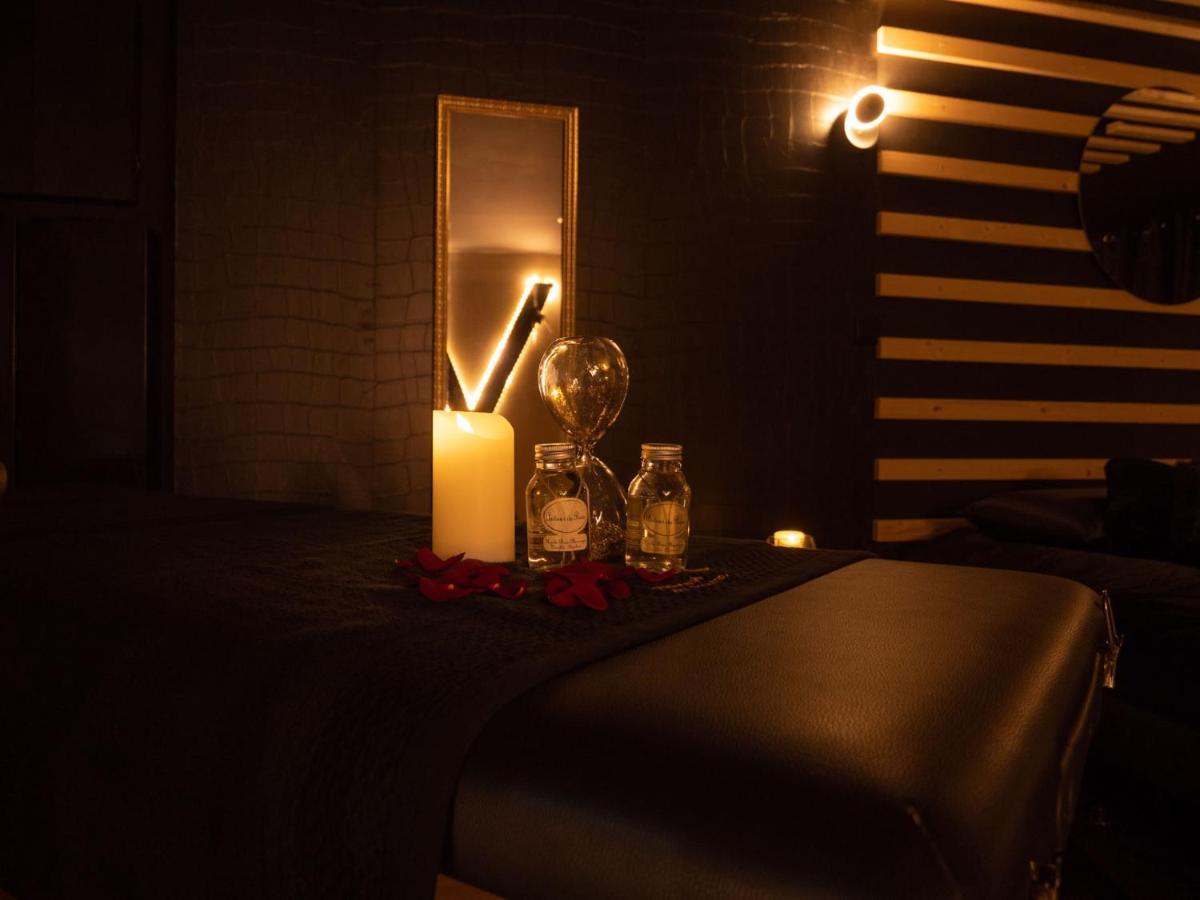 Douceur Du Charme - Love-Room A Charmes Entre Epinal Et Nancy Bagian luar foto