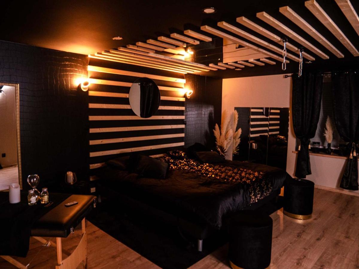 Douceur Du Charme - Love-Room A Charmes Entre Epinal Et Nancy Bagian luar foto
