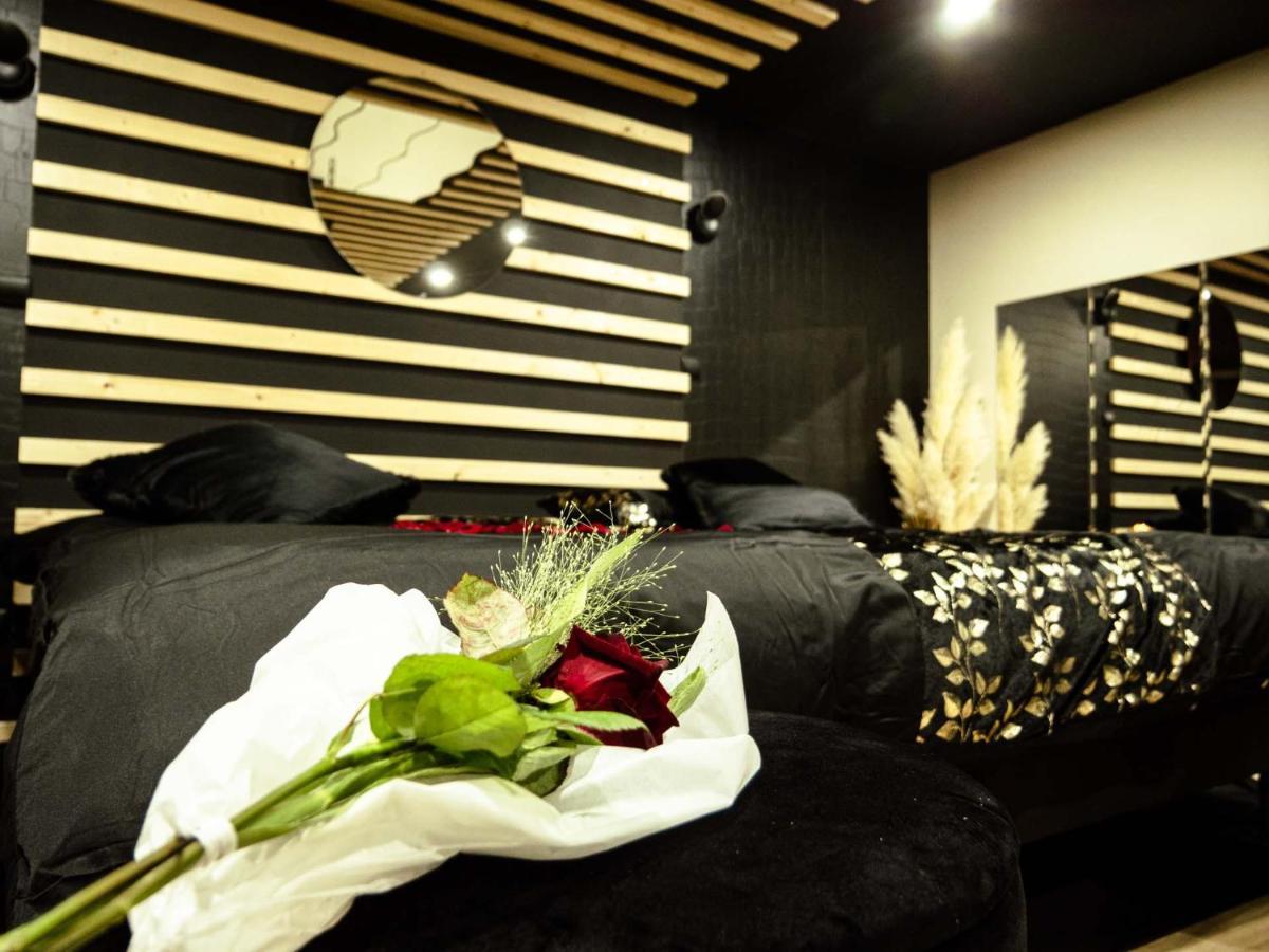 Douceur Du Charme - Love-Room A Charmes Entre Epinal Et Nancy Bagian luar foto